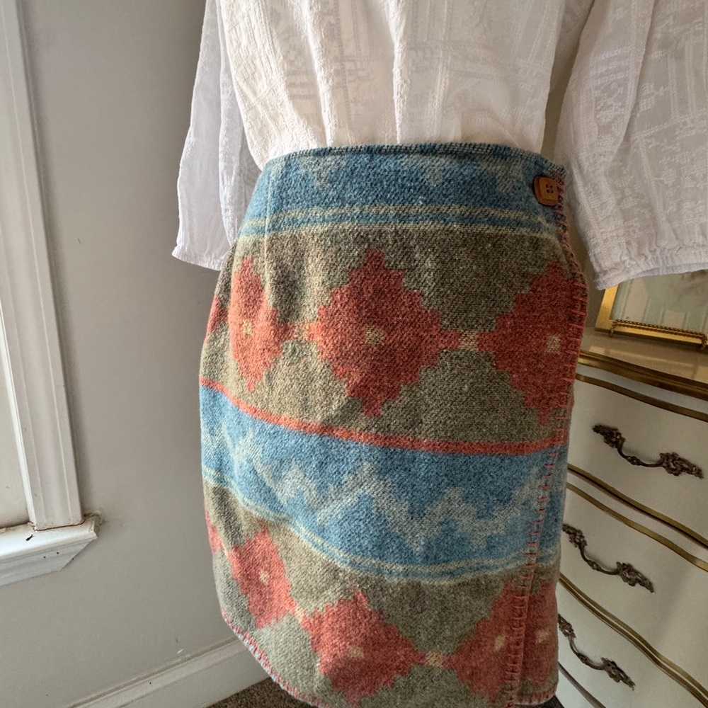 Patterned Wool Skirt Vintage